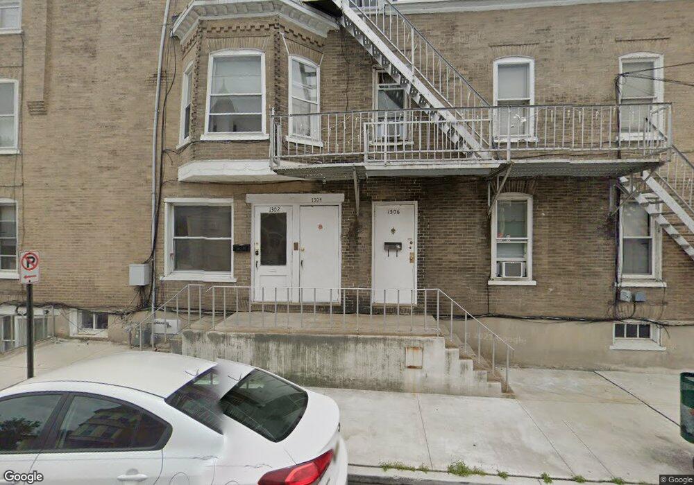 1304 W Walnut St, Allentown, PA 18102 - photo 1