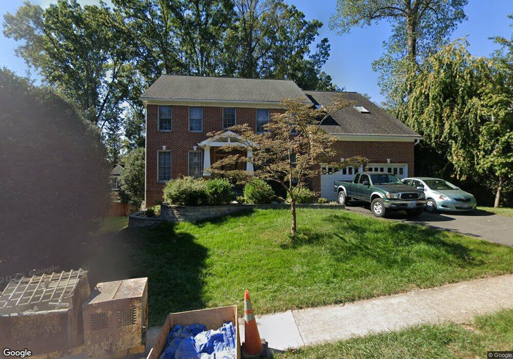 1021 Glyndon St SE, Vienna, VA 22180 - photo 1