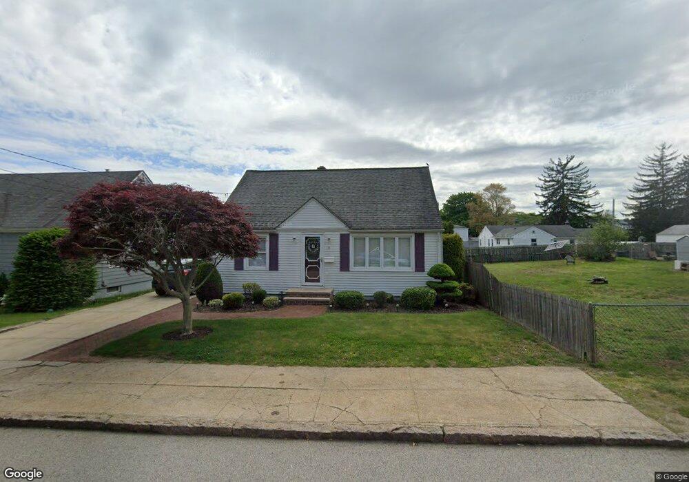 11 Smith St, West Warwick, RI 02893 - photo 1