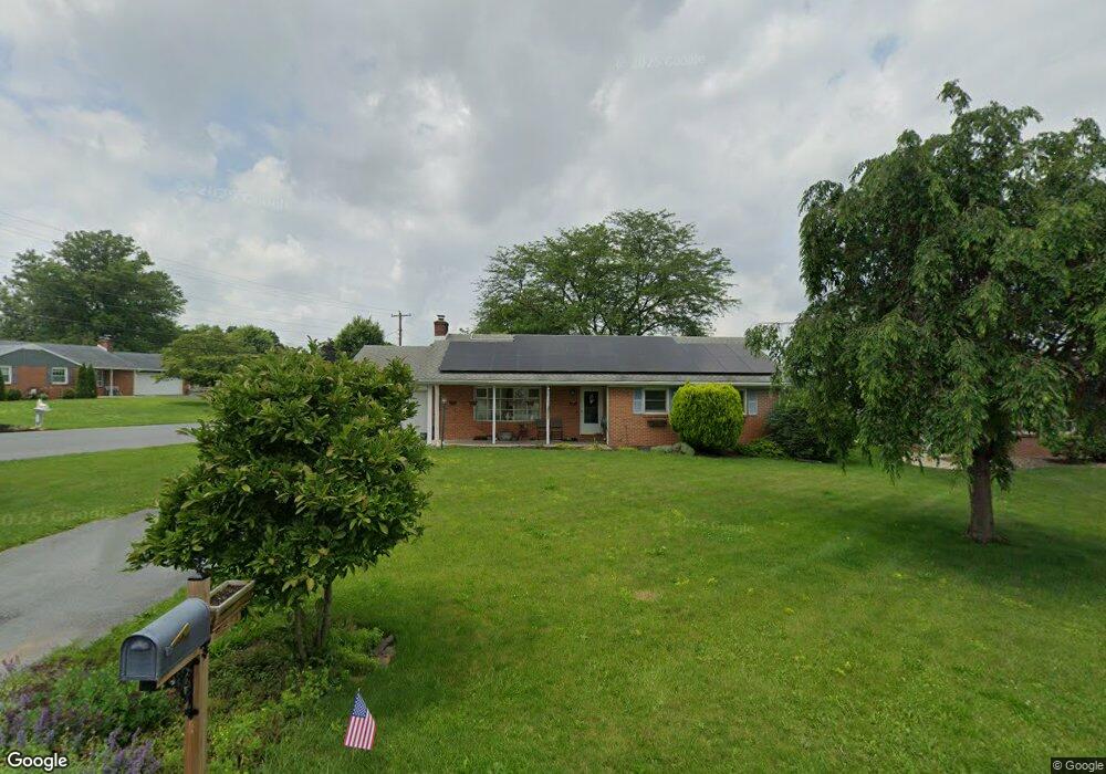 2915 Jefferson Dr, Chambersburg, PA 17201 - photo 1