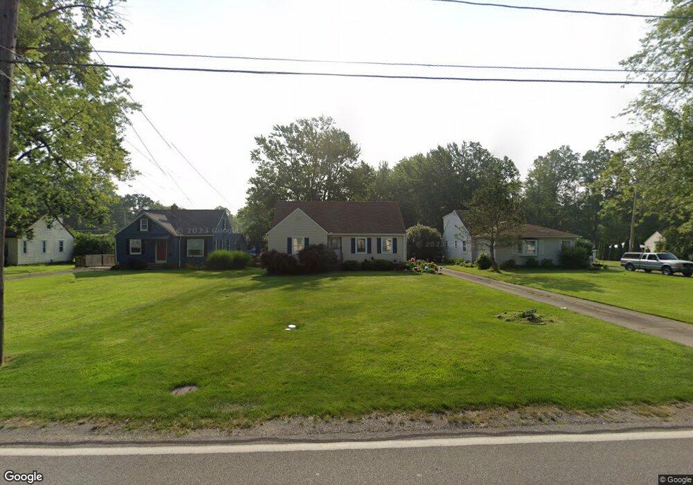 7671 Mapleway Dr, Olmsted Falls, OH 44138 - photo 1