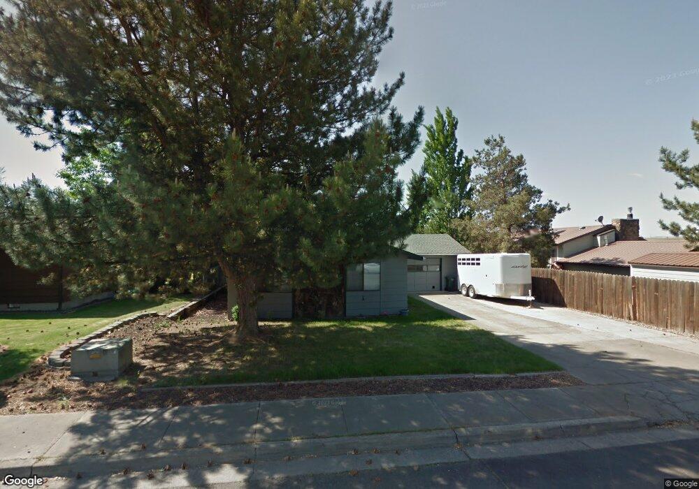 2306 SW Perkins Ave, Pendleton, OR 97801 - photo 1