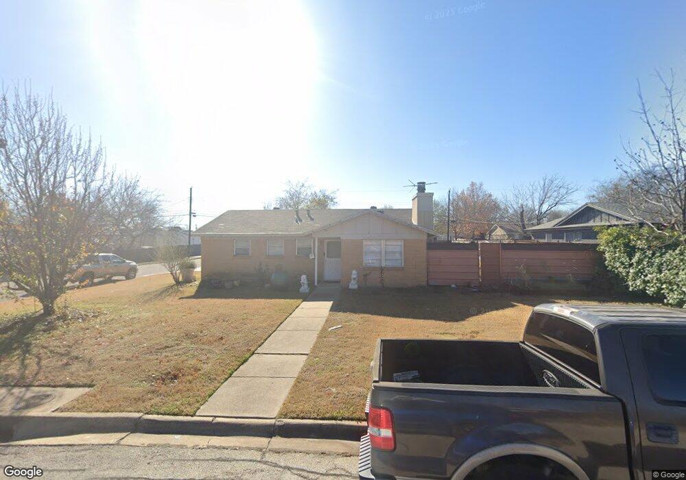 7920 Standley St, North Richland Hills, TX 76180 - photo 1