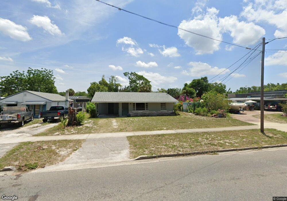 614 N Saint Clair Abrams Ave, Tavares, FL 32778 - photo 1