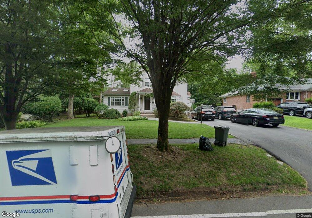 284 Knickerbocker Rd, Closter, NJ 07624 - photo 1