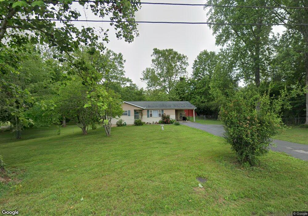 401 Bays Mountain Rd, Knoxville, TN 37920 - photo 1