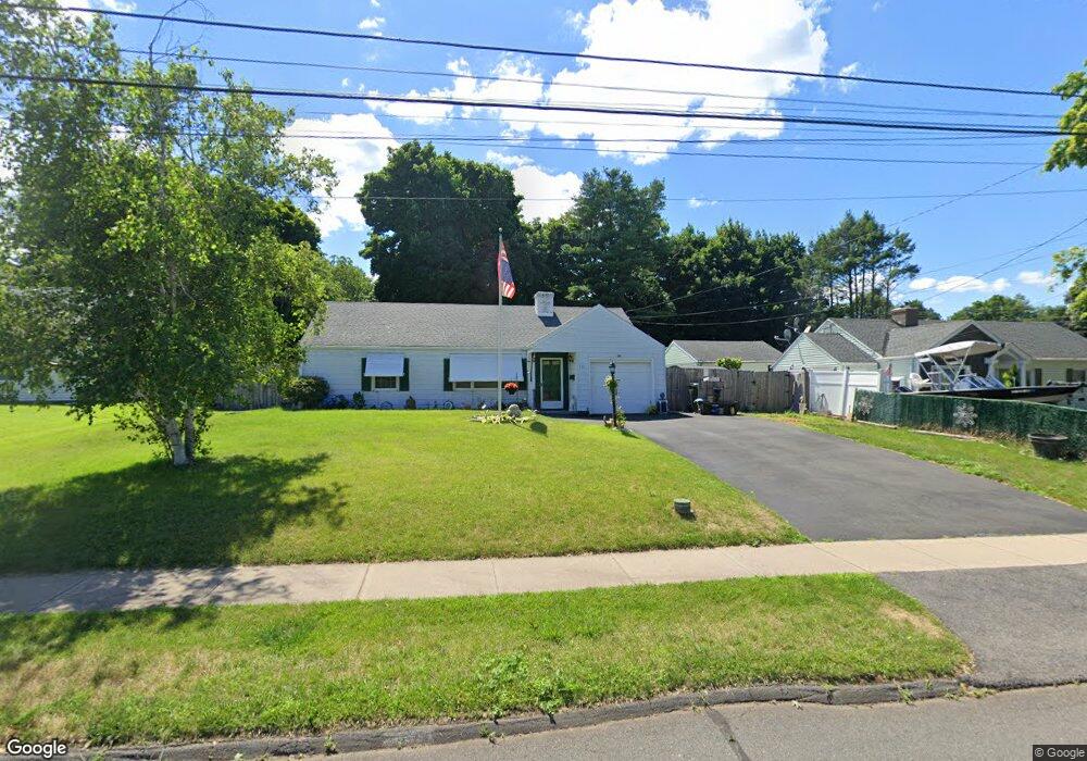 101 Mapleside Dr, Wethersfield, CT 06109 - photo 1