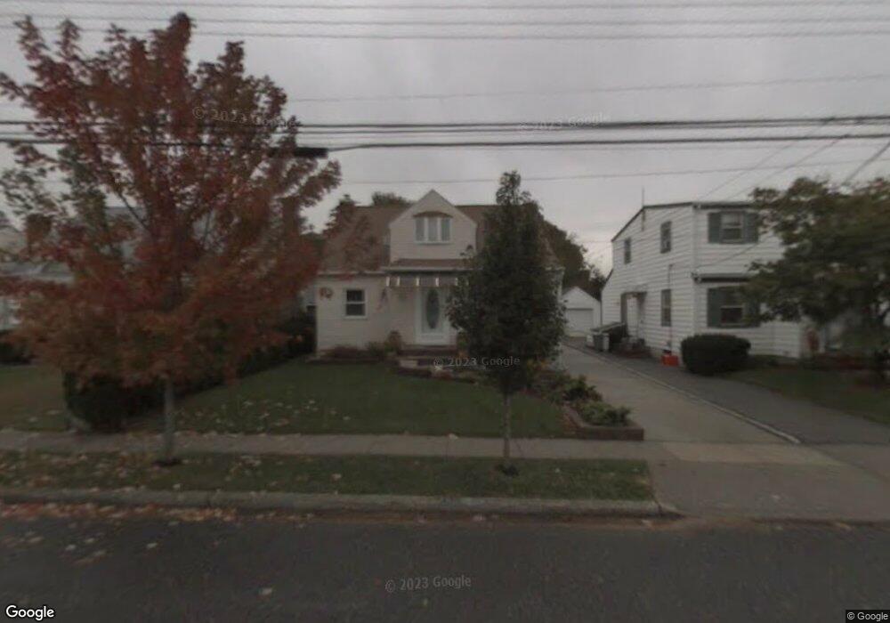 289 Madison St, Franklin Square, NY 11010 - photo 1