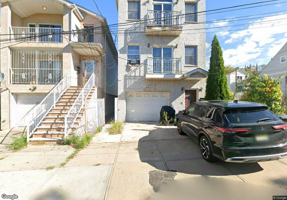 214 Kearney Ave unit 1, Jersey City, NJ 07305 - photo 1