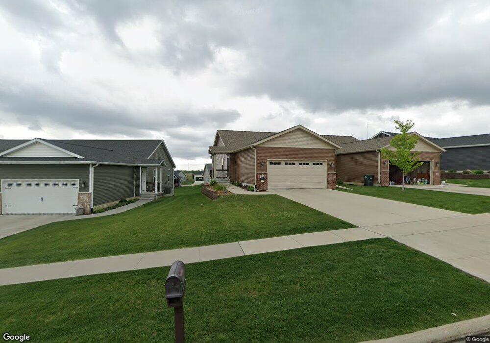 4123 Mourning Dove Dr, Waterloo, IA 50702 - photo 1