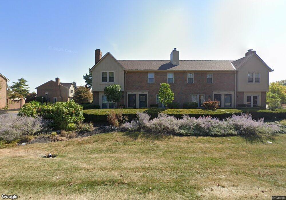 5096 Reed Rd, Columbus, OH 43220 - photo 1