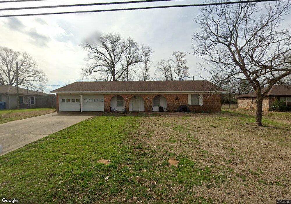 1300 Leach St, Kilgore, TX 75662 - photo 1