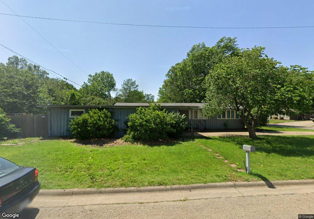 1201 SW Cornwall St, Topeka, KS 66611 - photo 1