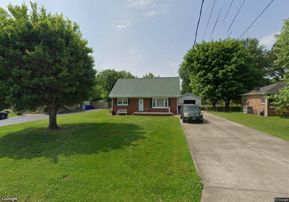 808 Strawberry Ln, Franklin, KY 42134 - photo 1