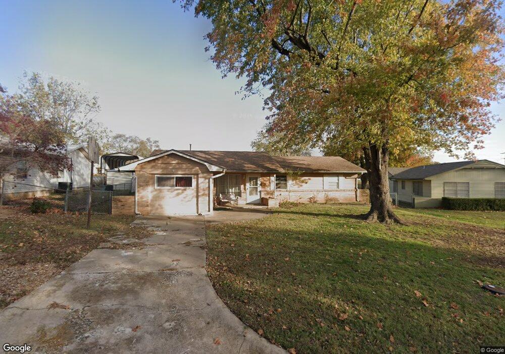 407 W Ponca Ave, Cleveland, OK 74020 - photo 1