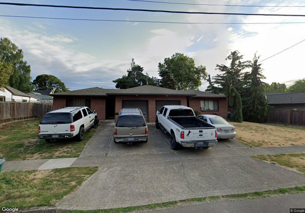 1519 E 3rd St (-1521), Newberg, OR 97132 - photo 1