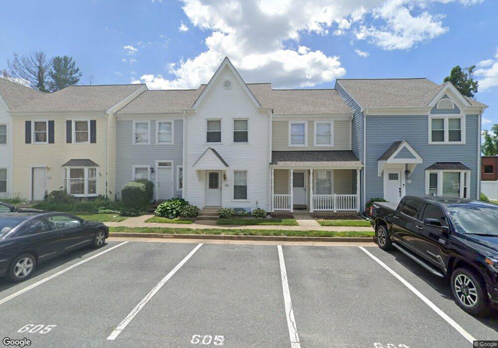 605 Madison Ct unit 27, Stafford, VA 22556 - photo 1