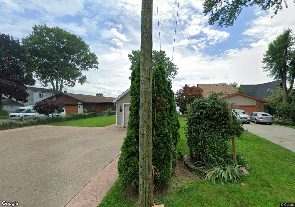 5205 Latimer St, West Bloomfield, MI 48324 - photo 1