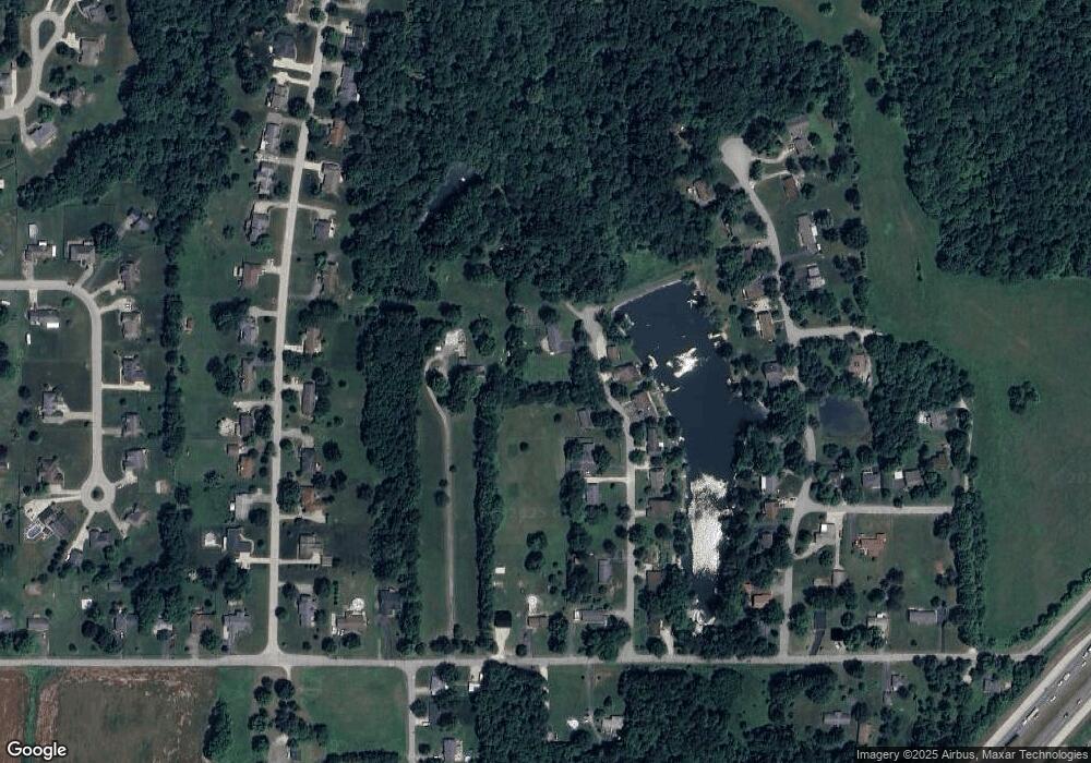 1527 Pirtle Dr, Georgetown, IN 47122 - photo 1