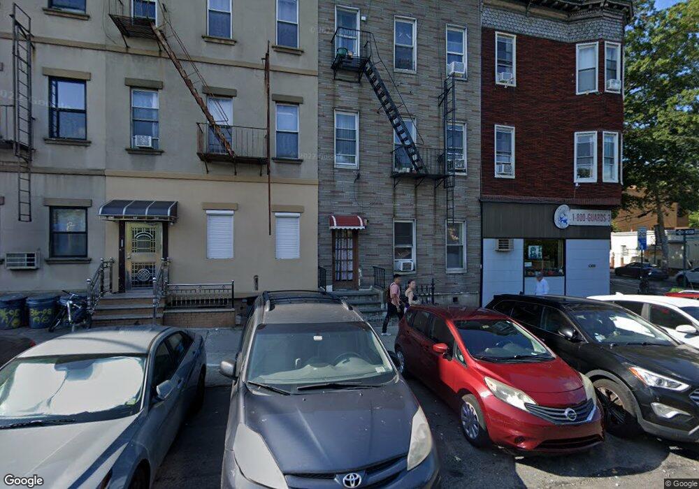 3606 Astoria Blvd, Astoria, NY 11103 - photo 1