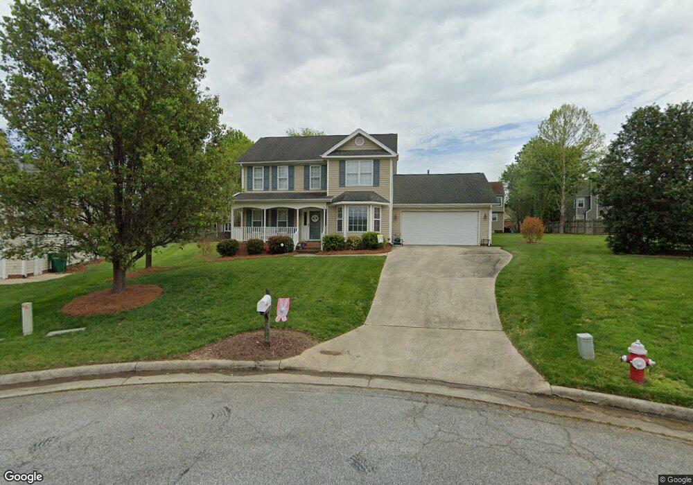 4002 Berkshire Ct, High Point, NC 27265 - photo 1
