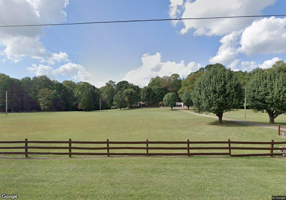 143 W Imperial Heights Rd, Statesville, NC 28625 - photo 1