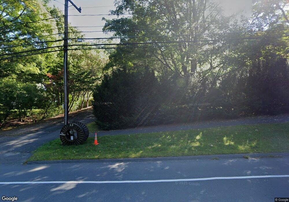 114 West St, Amherst, MA 01002 - photo 1