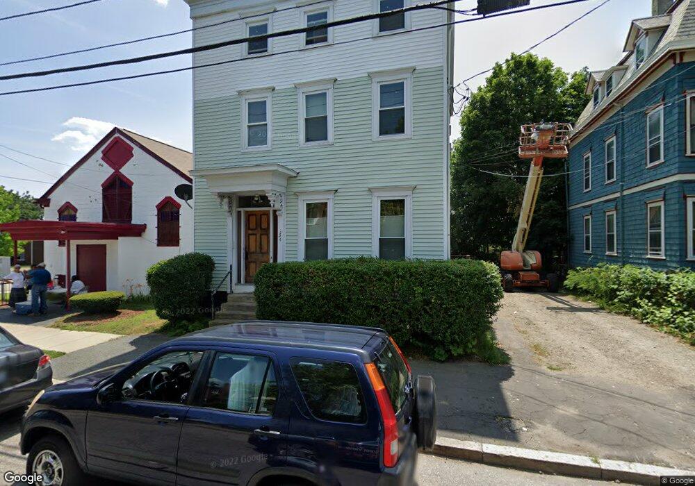 236 Lockwood St unit 2nd unit, Providence, RI 02907 - photo 1