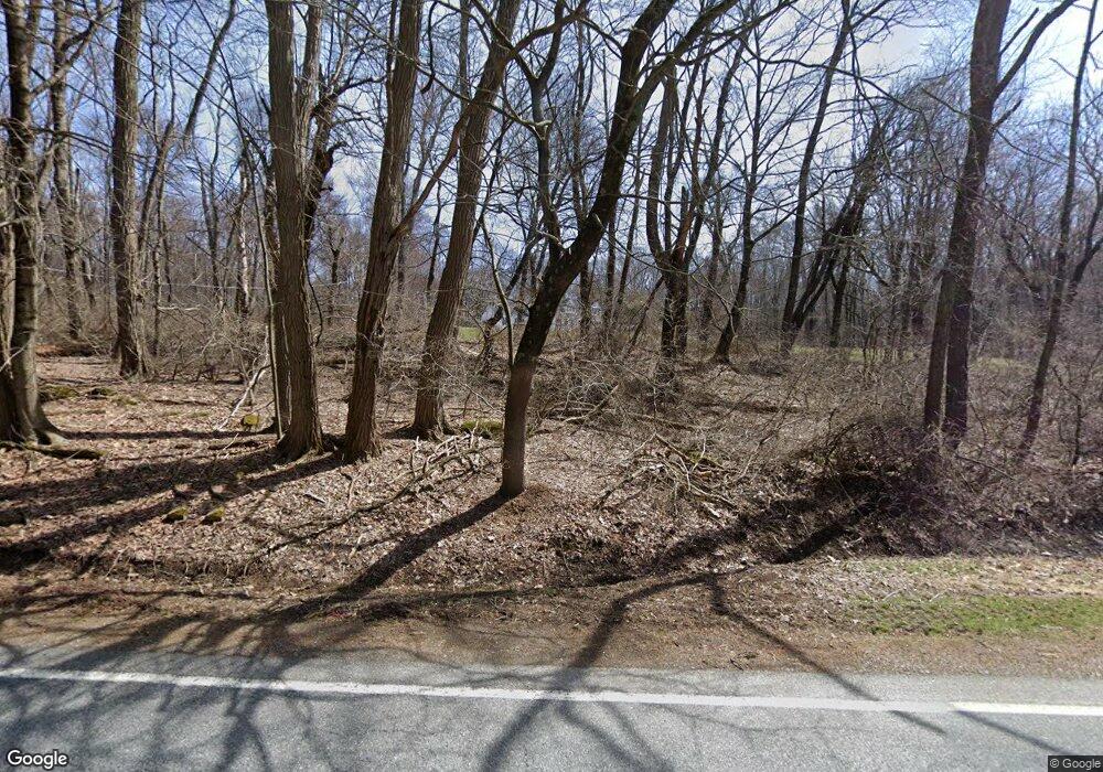 468 N Quaker Hill Rd, Pawling, NY 12564 - photo 1