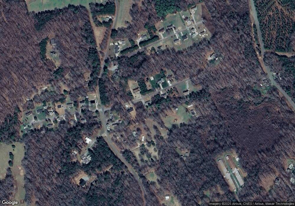 122 River Bank Rd, Statesville, NC 28625 - photo 1