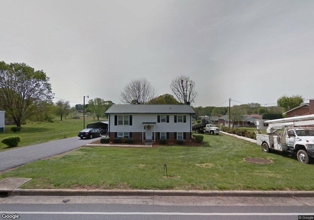 141 Shumaker Dr, Statesville, NC 28625 - photo 1