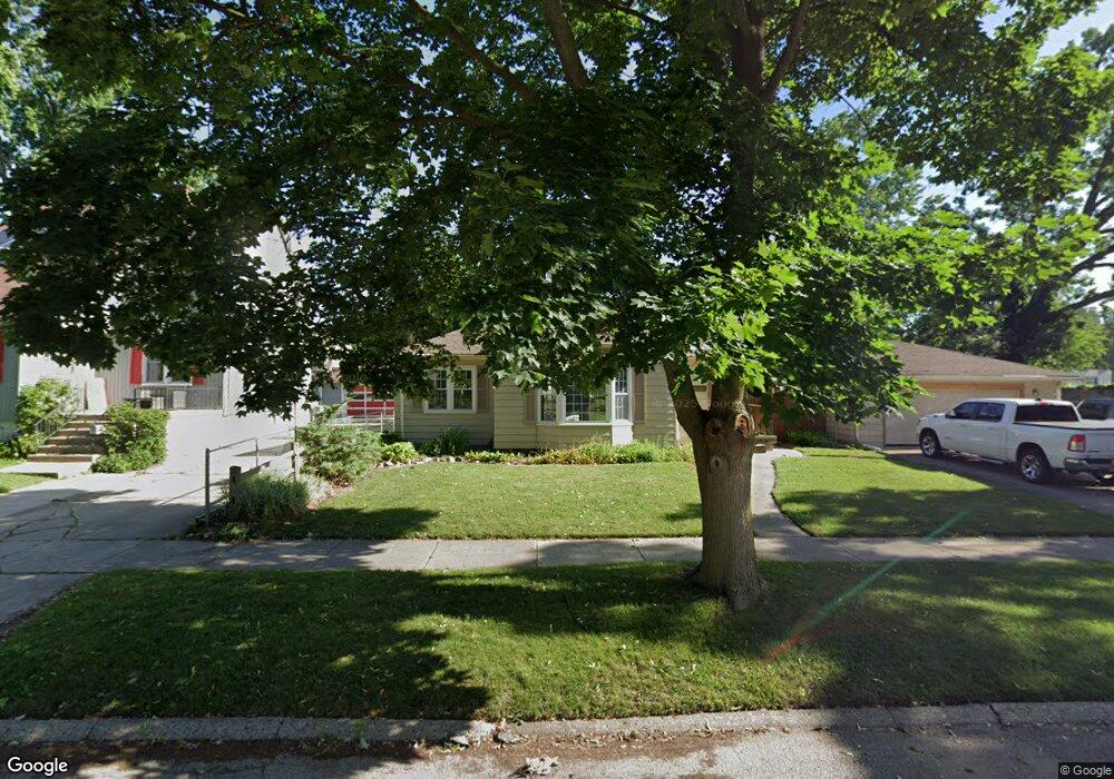 441 Burroughs Ave, Flint, MI 48507 - photo 1