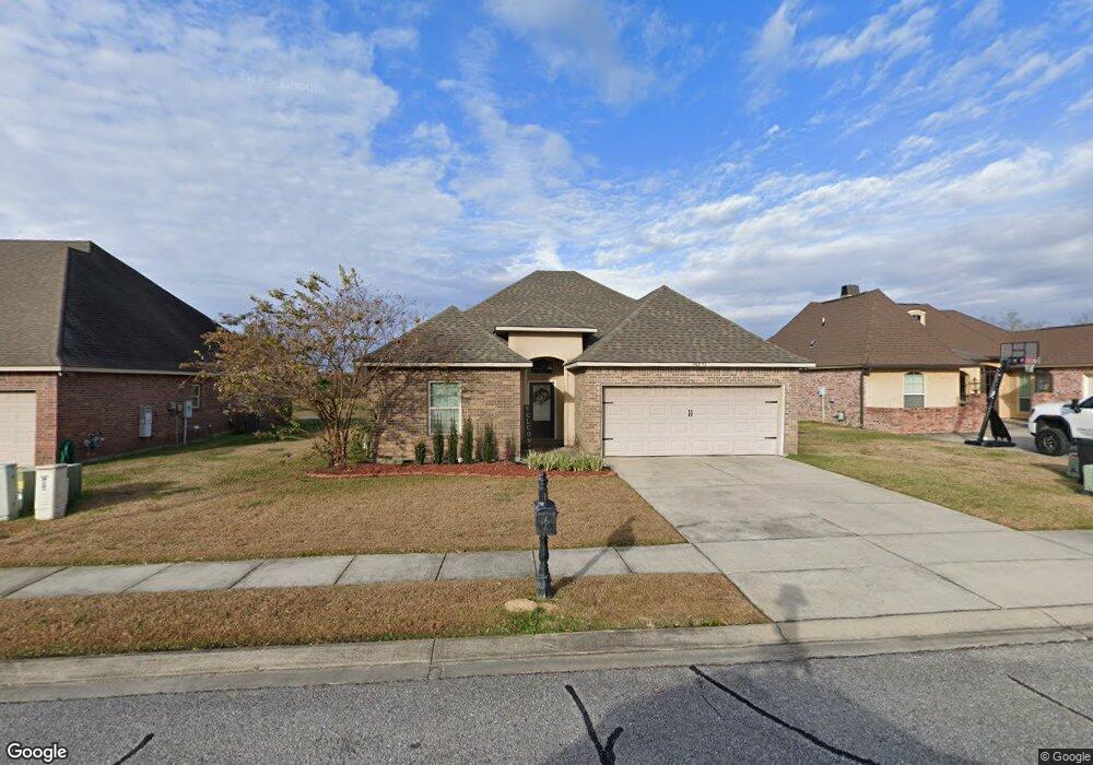 20057 Pecan Hill Dr, Zachary, LA 70791 - photo 1