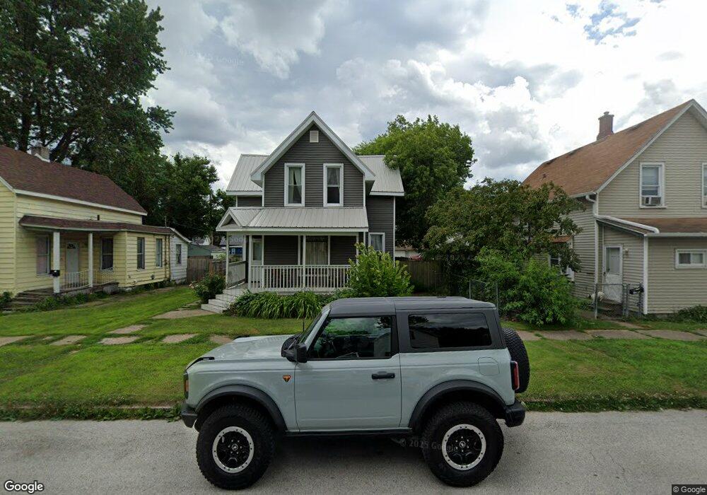 1715 W 8th St, Davenport, IA 52802 - photo 1