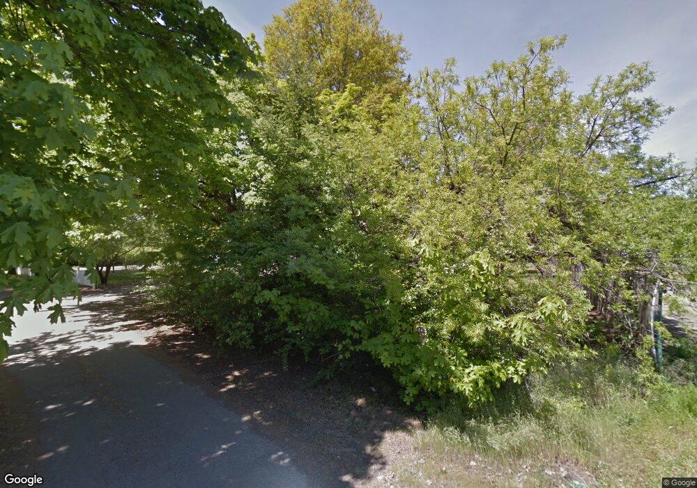 1728 Rogue River Hwy, Grants Pass, OR 97527 - photo 1