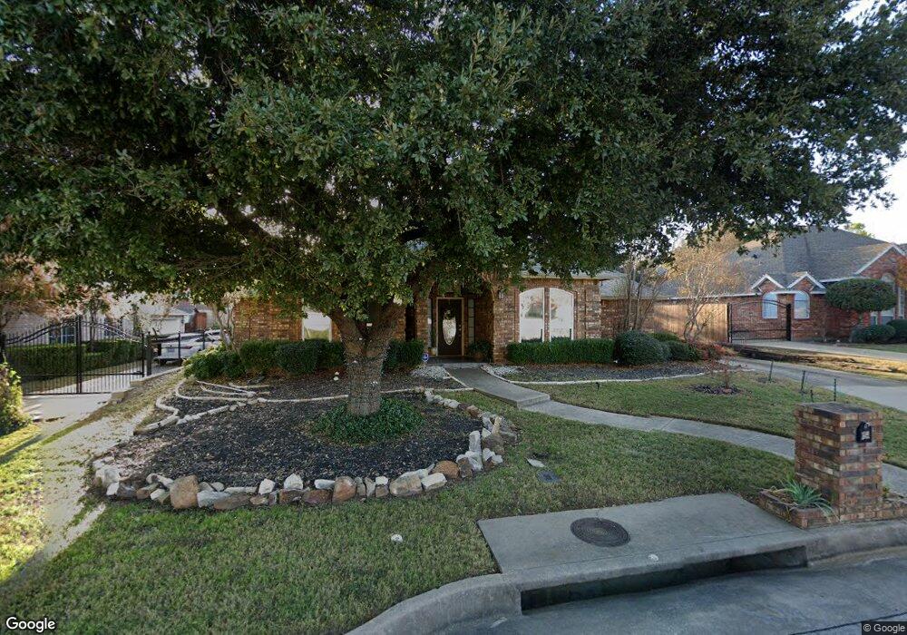 105 Montreal Dr, Hurst, TX 76054 - photo 1