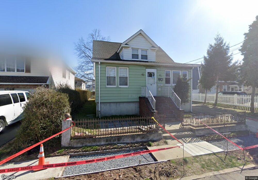 300 Jackson Ave, Hackensack, NJ 07601 - photo 1