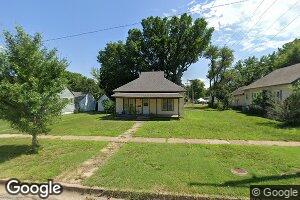 309 E Main St, Haven, KS 67543