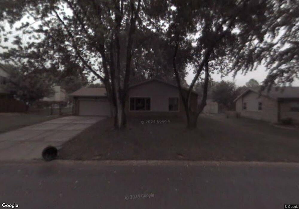 3211 Beech Dr, Columbus, IN 47203 - photo 1