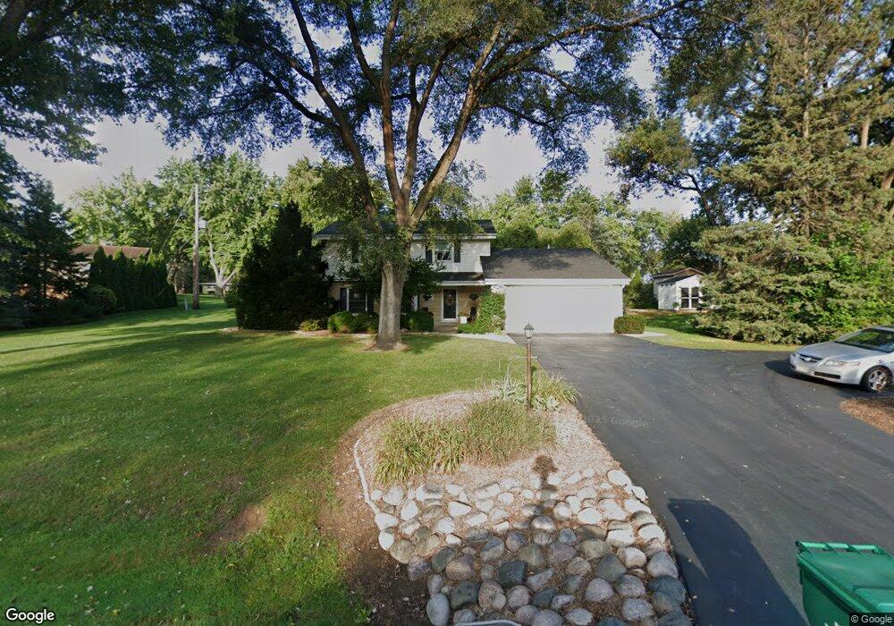 W153N8169 Elm Ln, Menomonee Falls, WI 53051 - photo 1