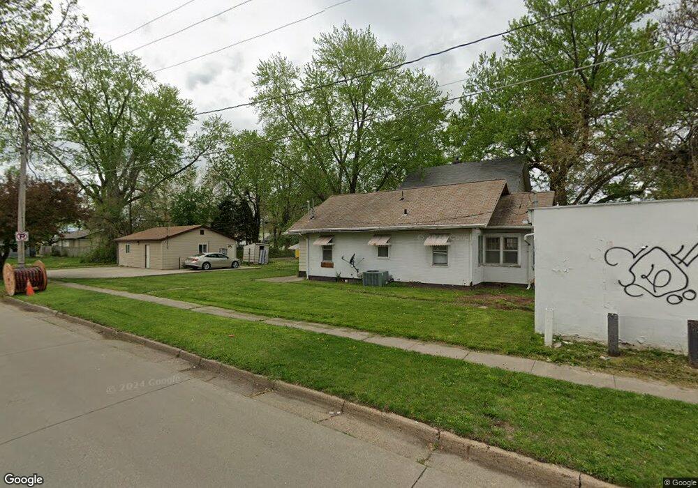 2051 E Grand Ave, Des Moines, IA 50317 - photo 1