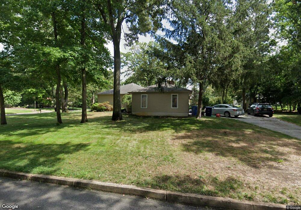 301 Laurel Ln, Mount Laurel, NJ 08054 - photo 1