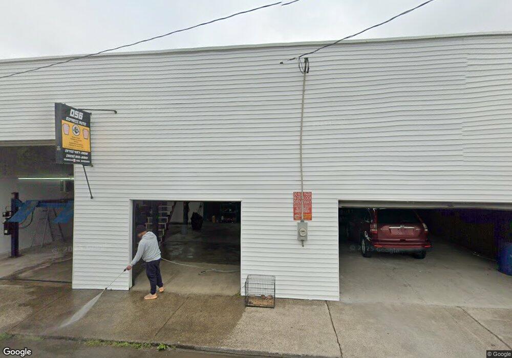 215 E Juniper St, Hazleton, PA 18201 - photo 1