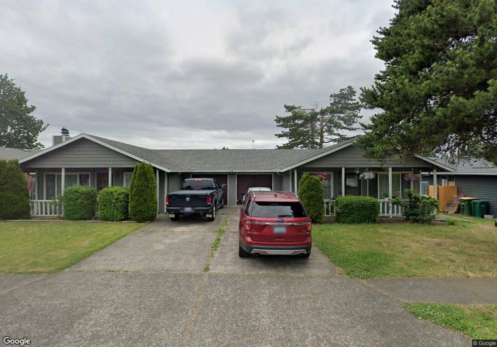 1429 SW 22nd St, Troutdale, OR 97060 - photo 1