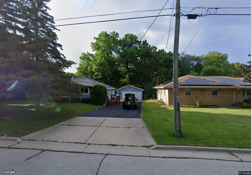 12880 W Lancaster Ave, Butler, WI 53007 - photo 1