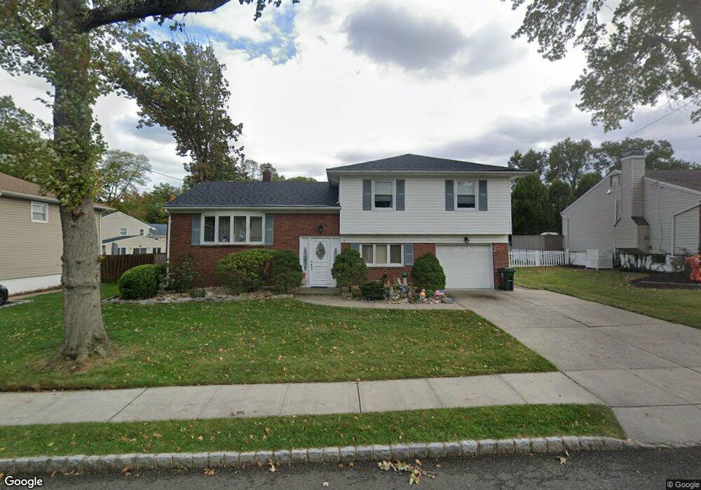 61 Runnymede Rd, Clark, NJ 07066 - photo 1