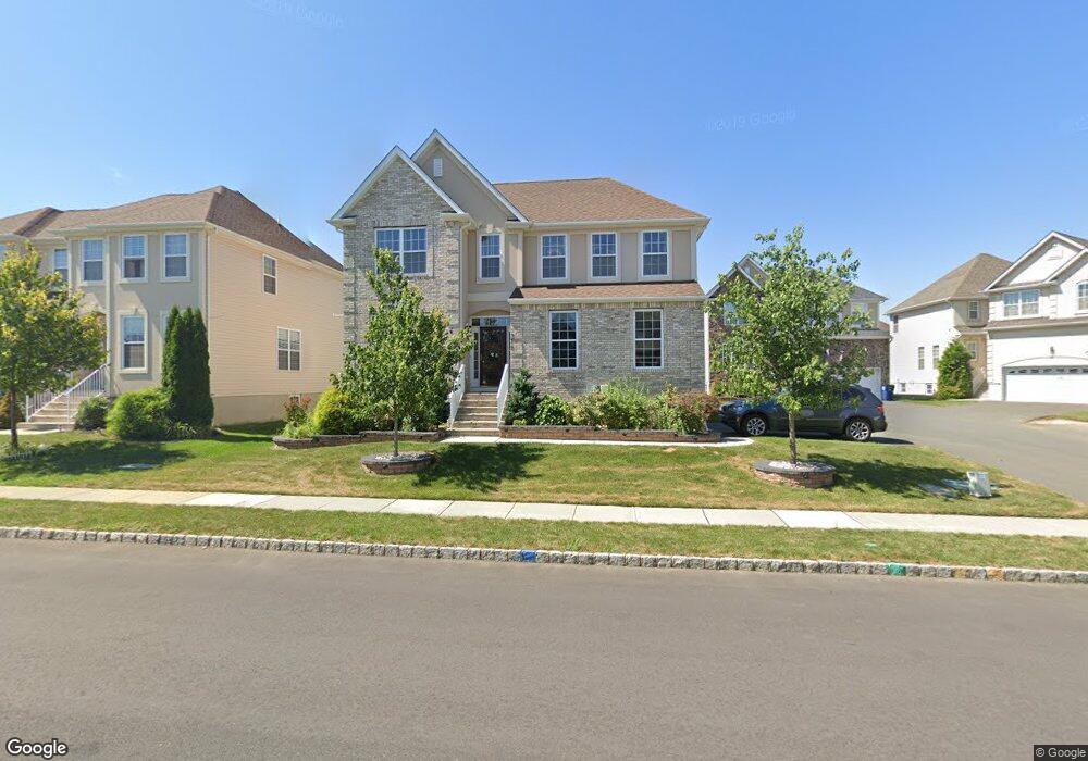 372 Morning Glory Dr, Monroe Township, NJ 08831 - photo 1