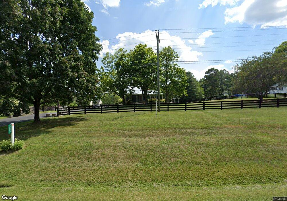 385 Hermitage Rd, Staunton, VA 24401 - photo 1