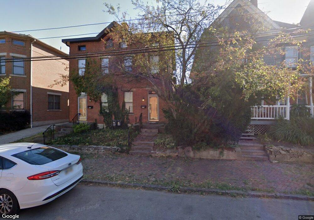 822 Kerr St unit 824, Columbus, OH 43215 - photo 1