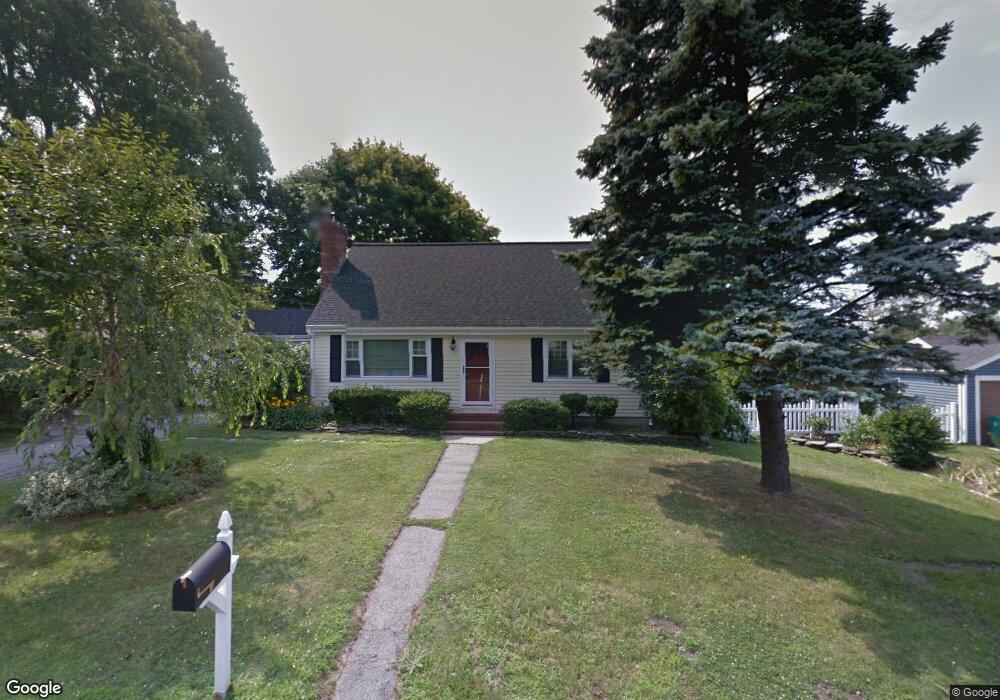 3 Longmeadow Ave, Middletown, RI 02842 - photo 1